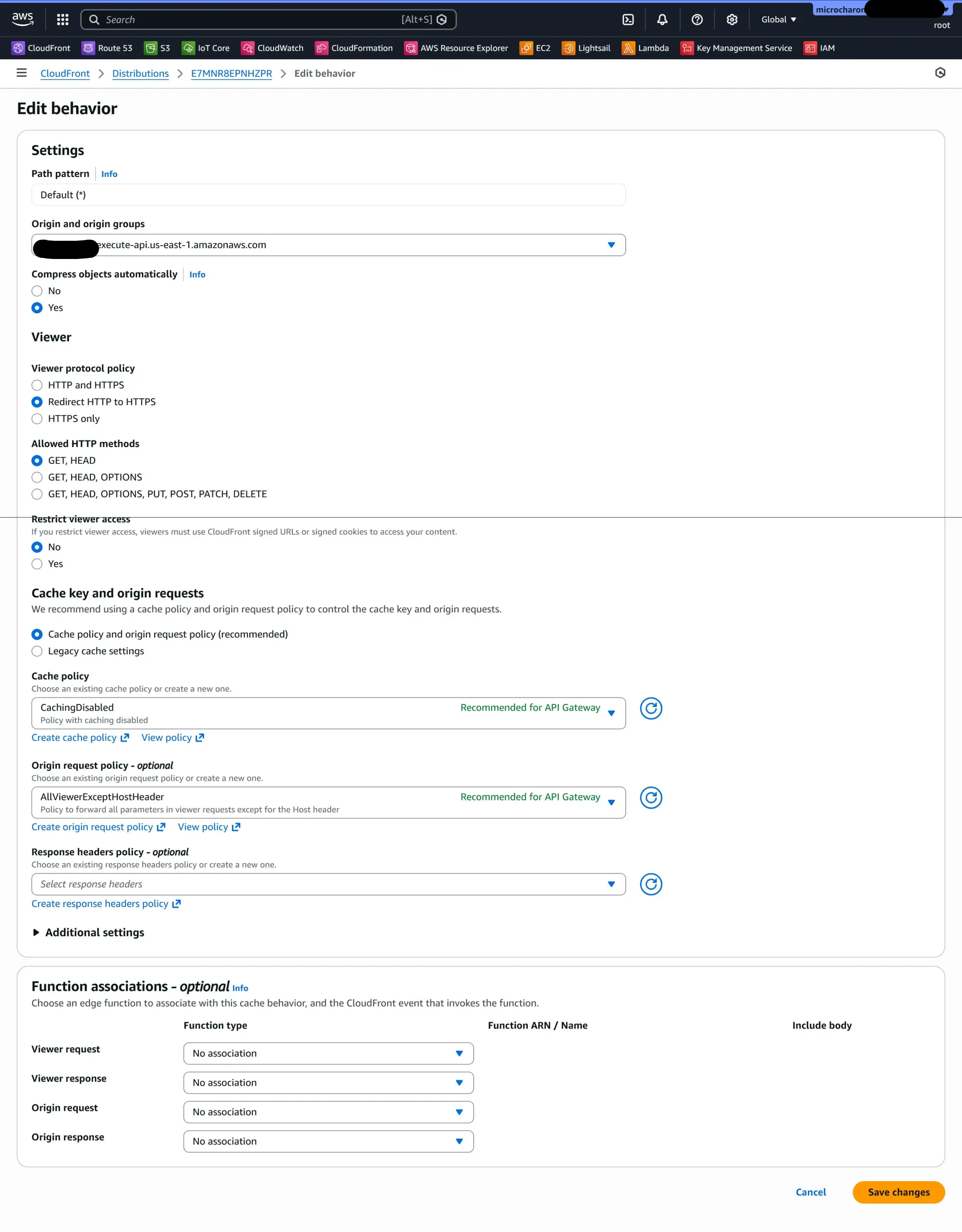 CloudFront Distributions Behavior